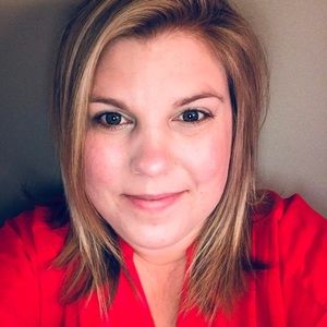 Meet your Posher, Holly